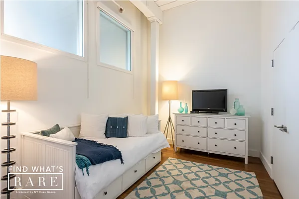 Rented by NY Casa Group | media 25