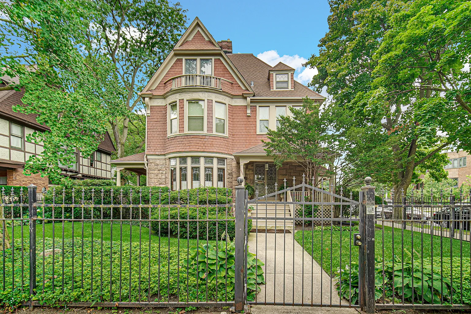 4800 S Kenwood Ave photo 1