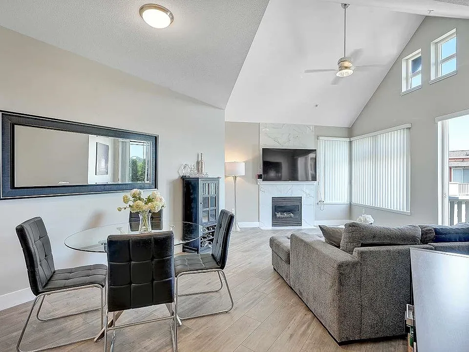 15350 16a Ave #4