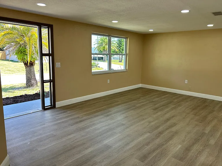 5328 Mac Arthur Ave — Photo 8