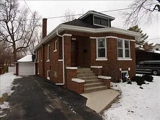 204 E Crescent Ave photo 1