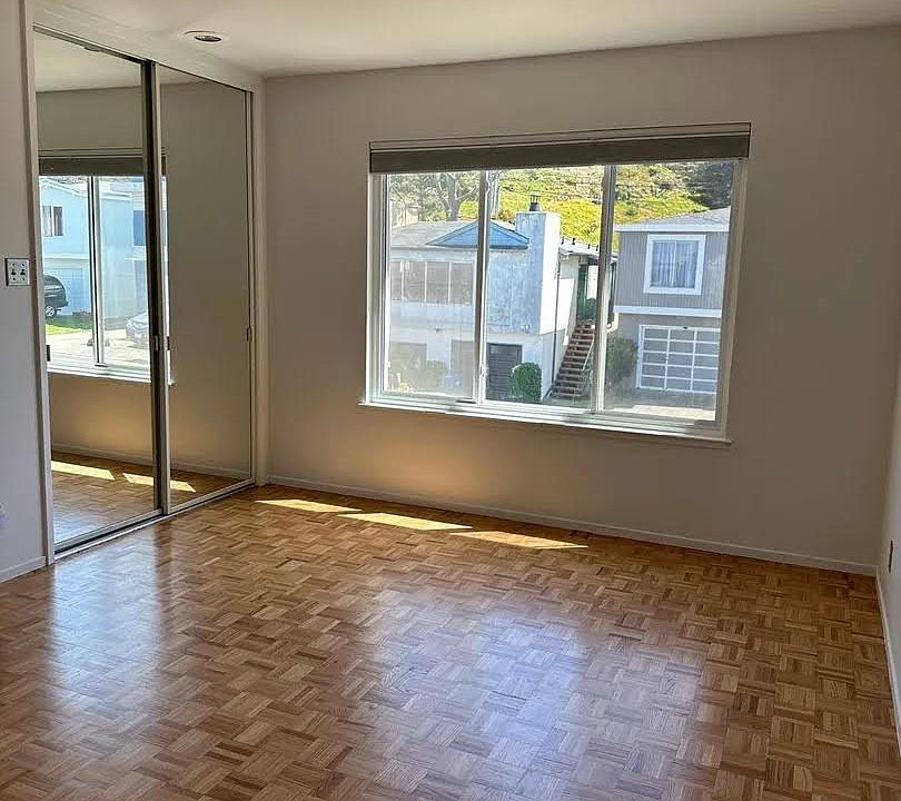 1st image of 130 Alta Vista Way #1