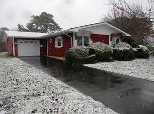 4 Darley Cir, Brick, NJ 08724