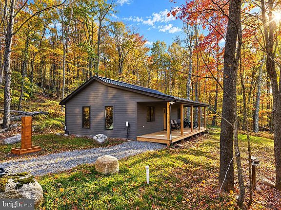 5th image of 362 Goldenseal Rd