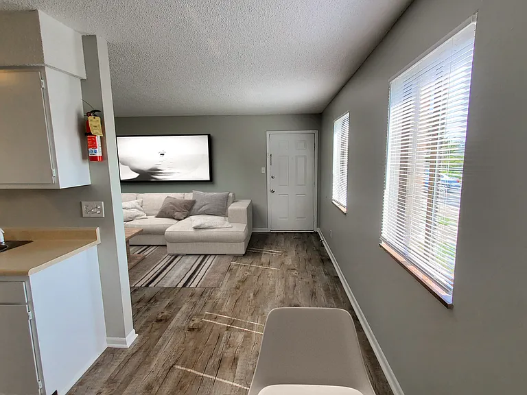 814 Twin Oaks Way #314 — Photo 3