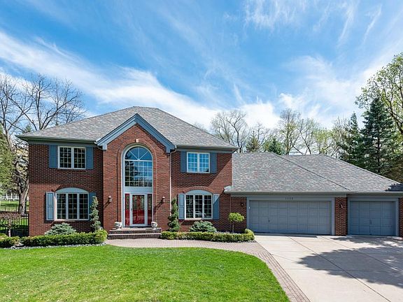 2nd image of 1122 Orchard Cir
