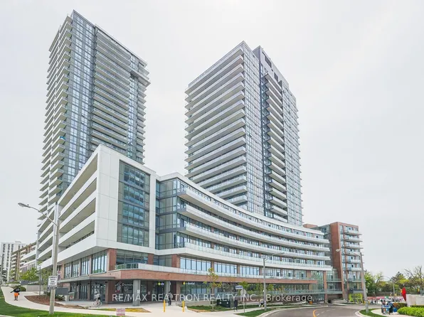 38 Forest Manor Rd, Toronto, ON