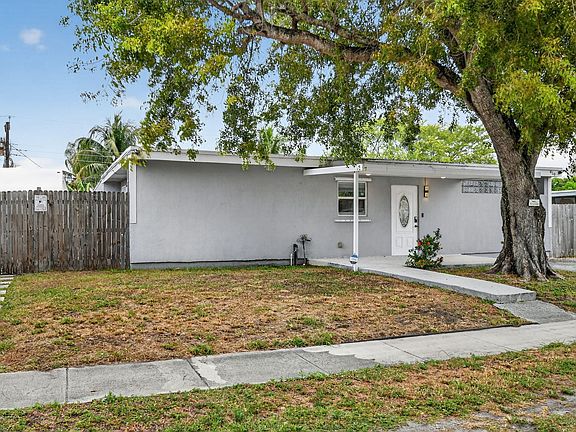 3rd image of 419 Cheyenne Drive