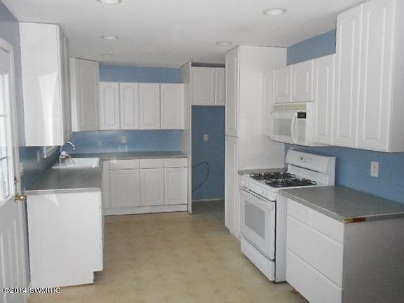 4th image of 5885 Ethelwin Ave NE