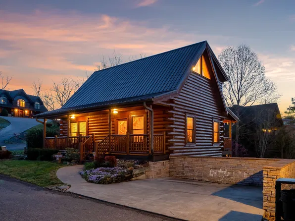 318 Alpine Mountain Way, Pigeon Forge, TN 37863