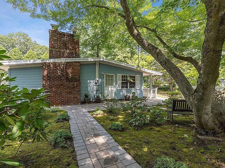 1st image of 931 Mobrey Ln