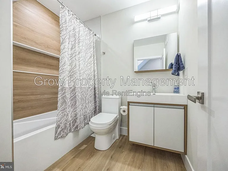 1752 N Bailey St — Photo 24