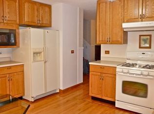 1698 Virginia Dr, Elk Grove Village, IL 60007