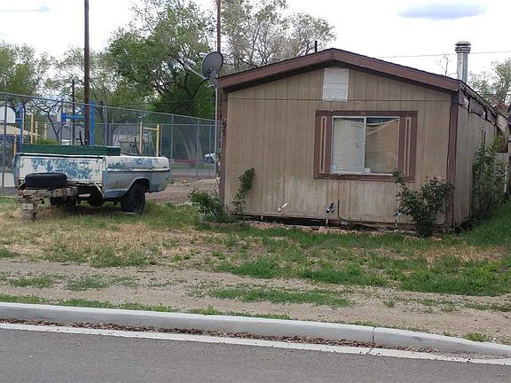 5th image of 597 Stewart Ave