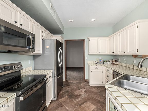 5th image of 6725 S TAYLOR Drive