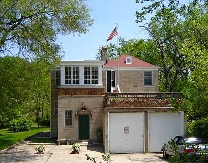 1141 N. Wayne Building in Miller beach