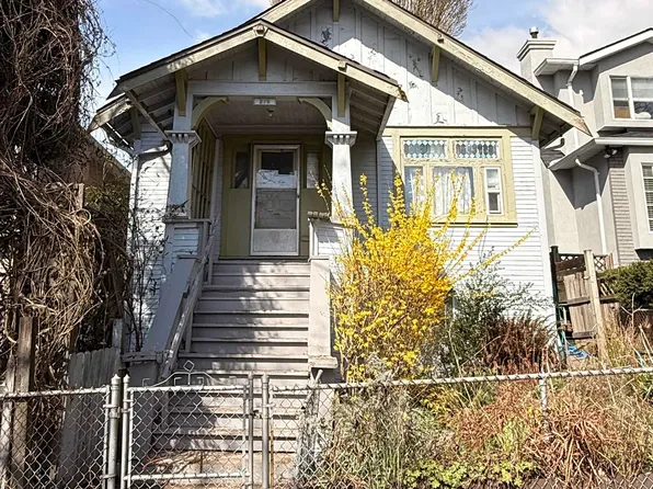 319 E 47th Ave, Vancouver, BC V5W 2B1