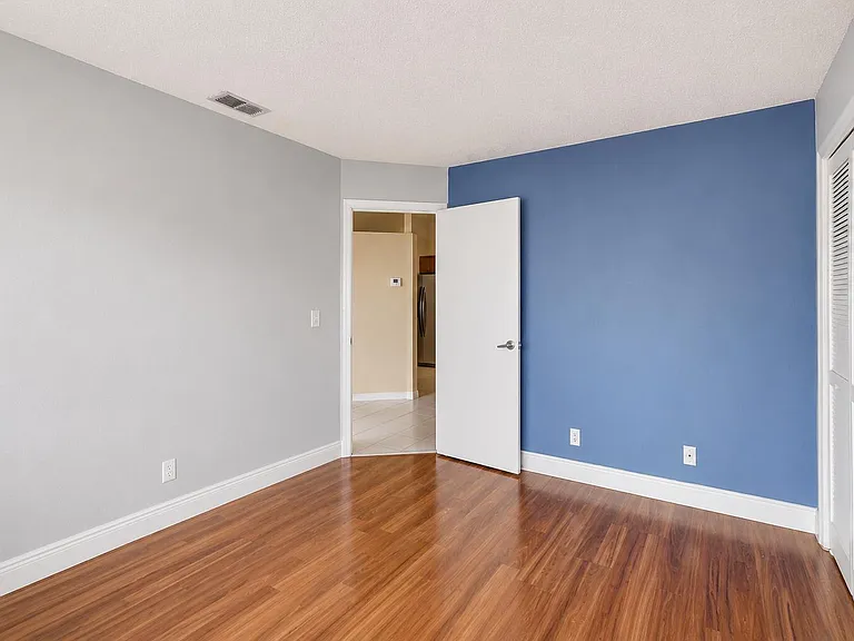 7958 Piper Ln — Photo 13