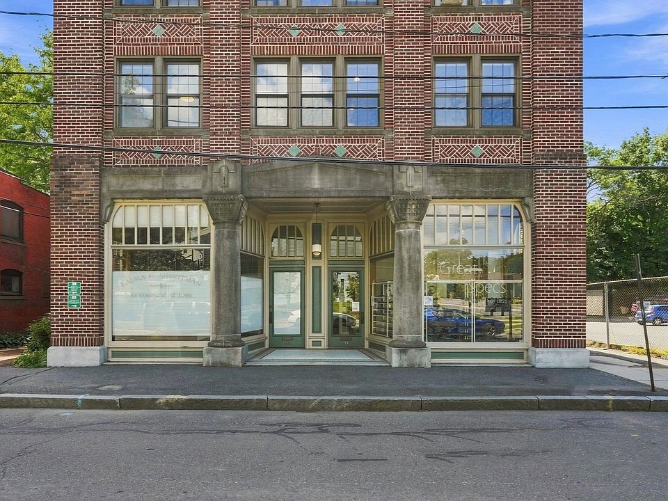 1st image of 17 Hawley St APT 201