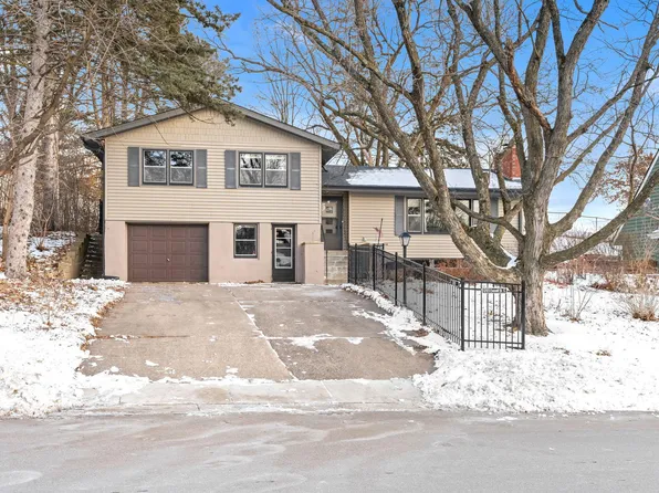 1203 Everett St S, Stillwater, MN 55082