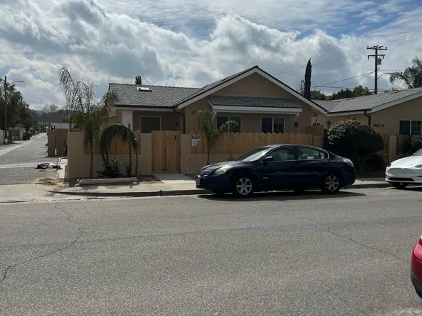 24164 Arch St, Newhall, CA 91321