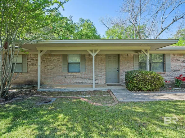 703 E 4th St, Bay Minette, AL 36507