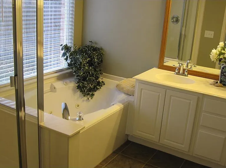 2913 Rush Creek Rd — Photo 12