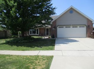 17830 Elmwood Dr, Tinley Park, IL 60487