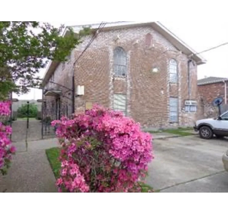 4813 Wabash St #B