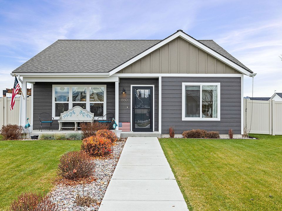 1st image of 860 Mountain Vista Way