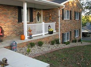 604 Rice Dr, Columbia, KY 42728