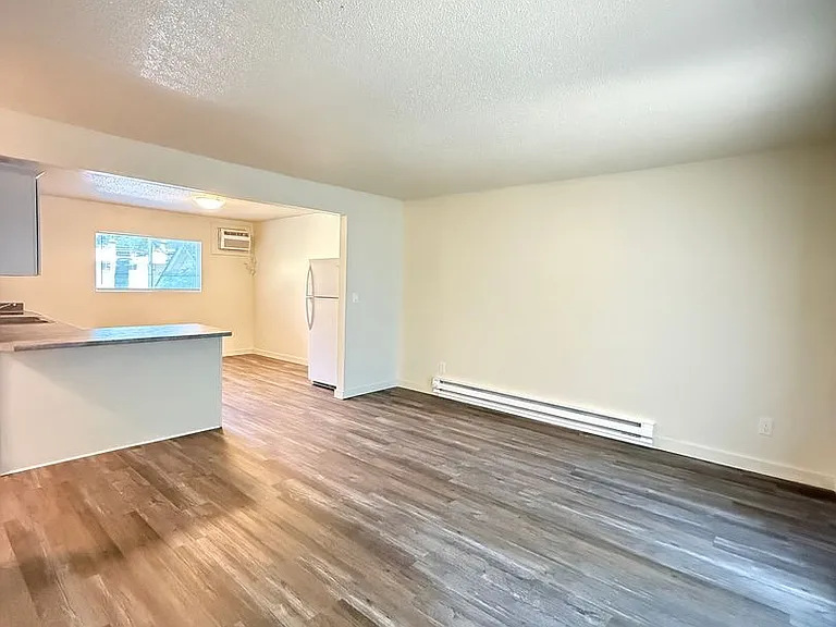 818 Taylor St — Photo 3