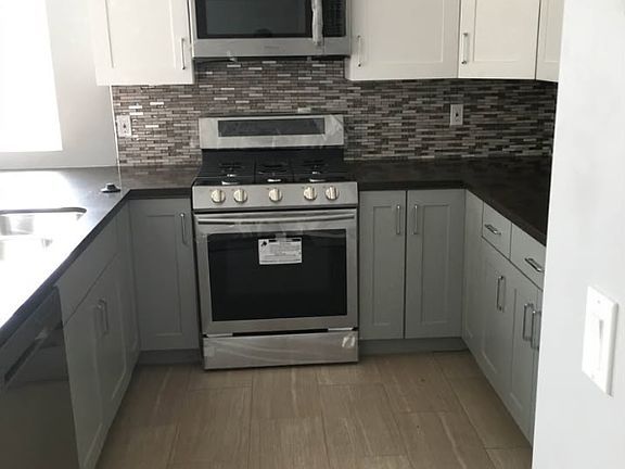 4th image of 4203 Verdant St