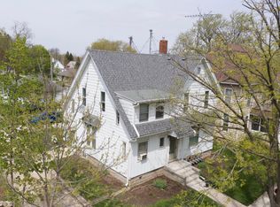 115 N Stott St, Genoa, IL 60135