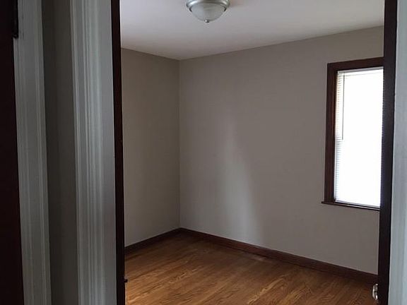 3rd image of 6805 Marvin Ave