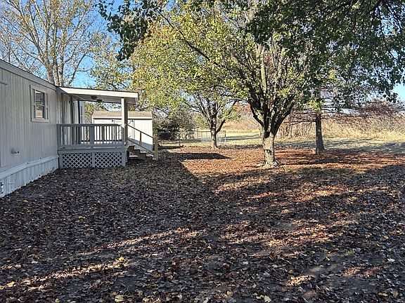 4th image of 1529 Crimson Ln