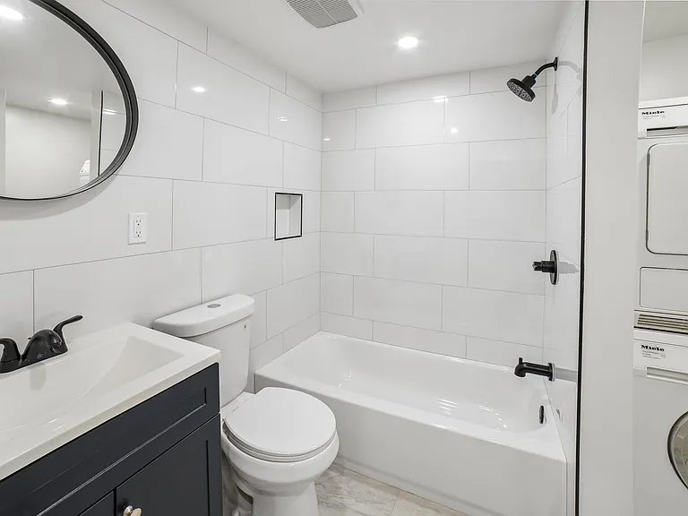 62.5 Oak St #1 — Photo 5