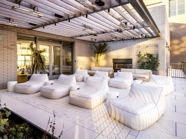 180 Front Street image 15 of 38