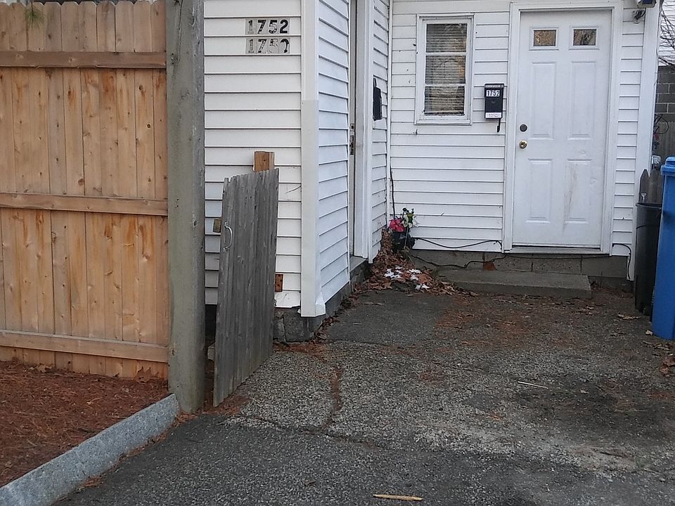 1st image of 1750 Lonsdale Ave #1