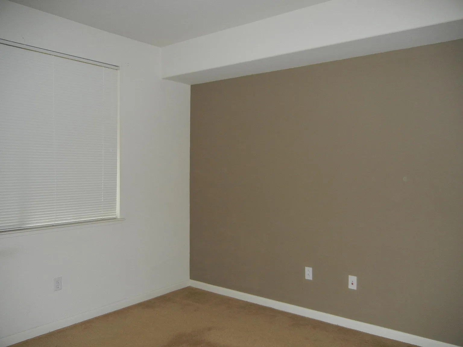 2 bed, 1152 sqft, $4,000 — Photo 3