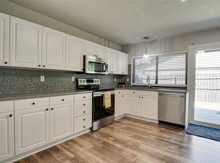 426 Ivy Way, Garland, TX 75043