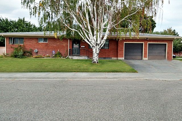 1st image of 1582 Casseopeia St
