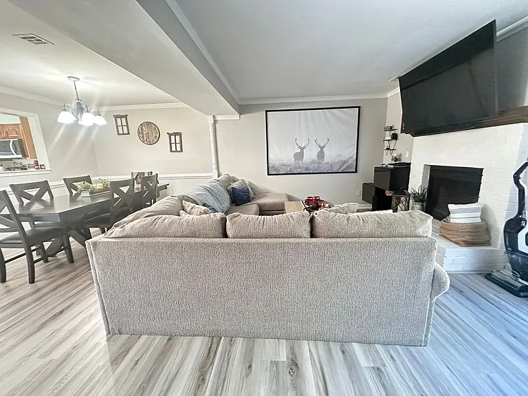 434 Wayman Ln — Photo 11