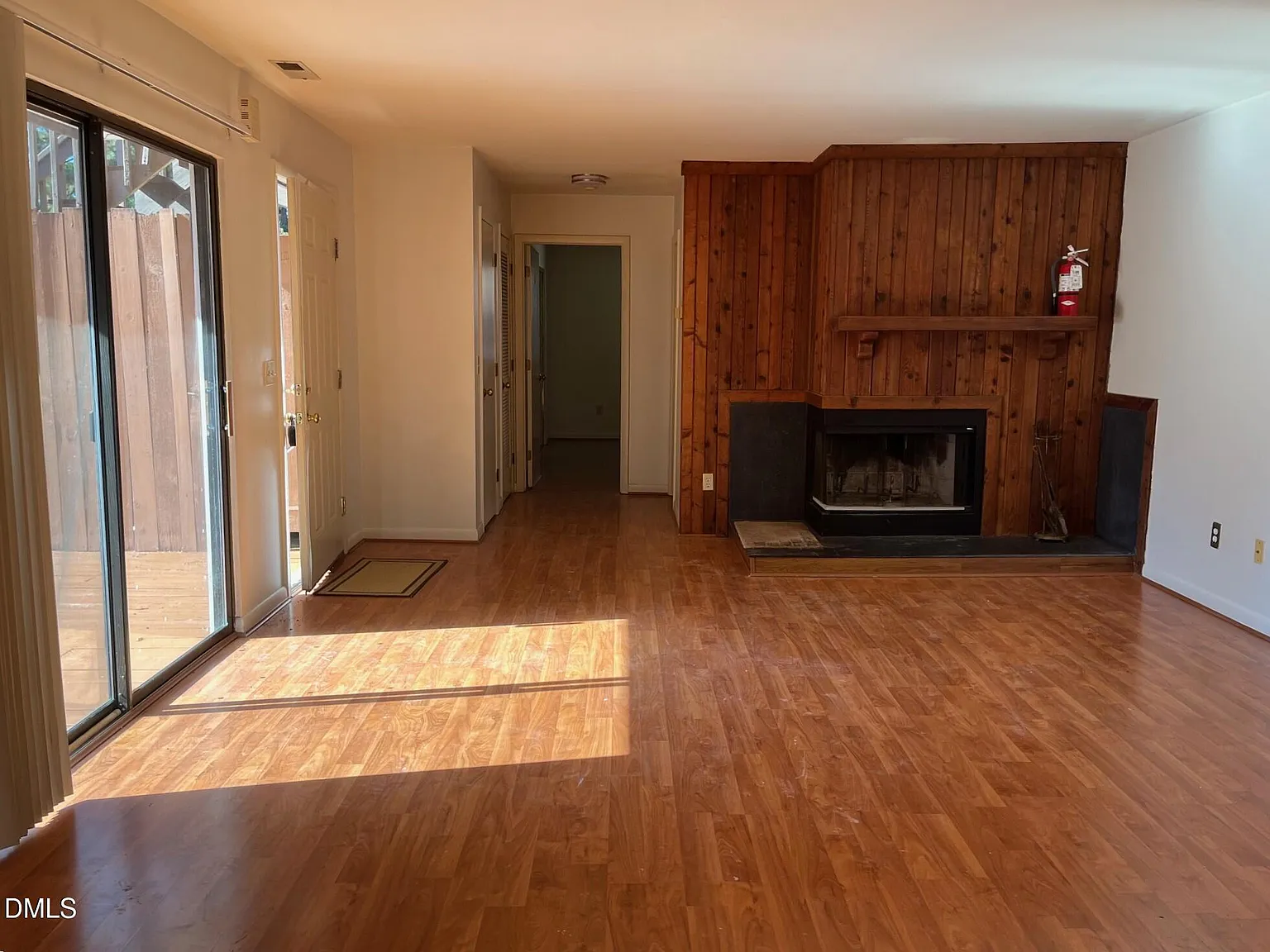 2 bed, 2.0 bath, 1100 sqft, $1,475 — Photo 4