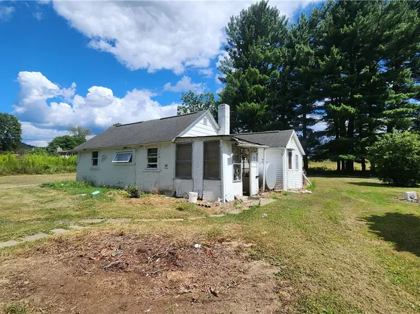 149 Florida Ave, Apollo, PA 15613