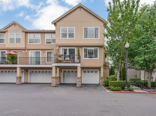 709 NW 118th Ave UNIT 106, Portland, OR 97229
