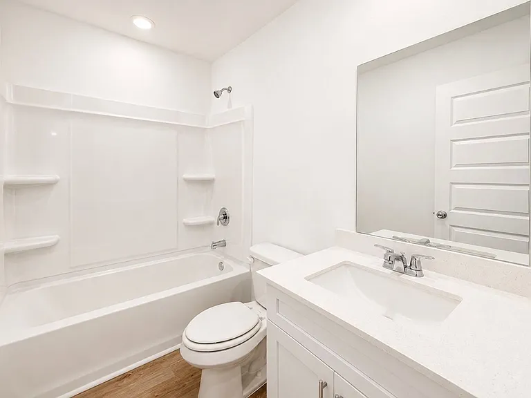 12917 Florence Ln — Photo 10