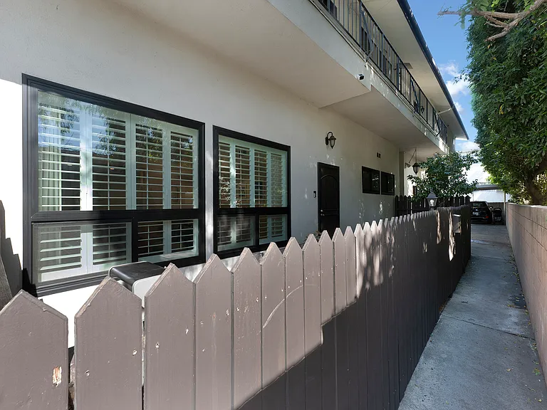 12803 Bloomfield St #2 — Photo 39