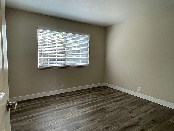 5th image of 223 Arana Dr APT D