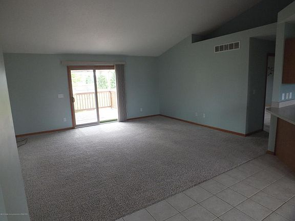 4th image of 1868 E Arrowhead Ln